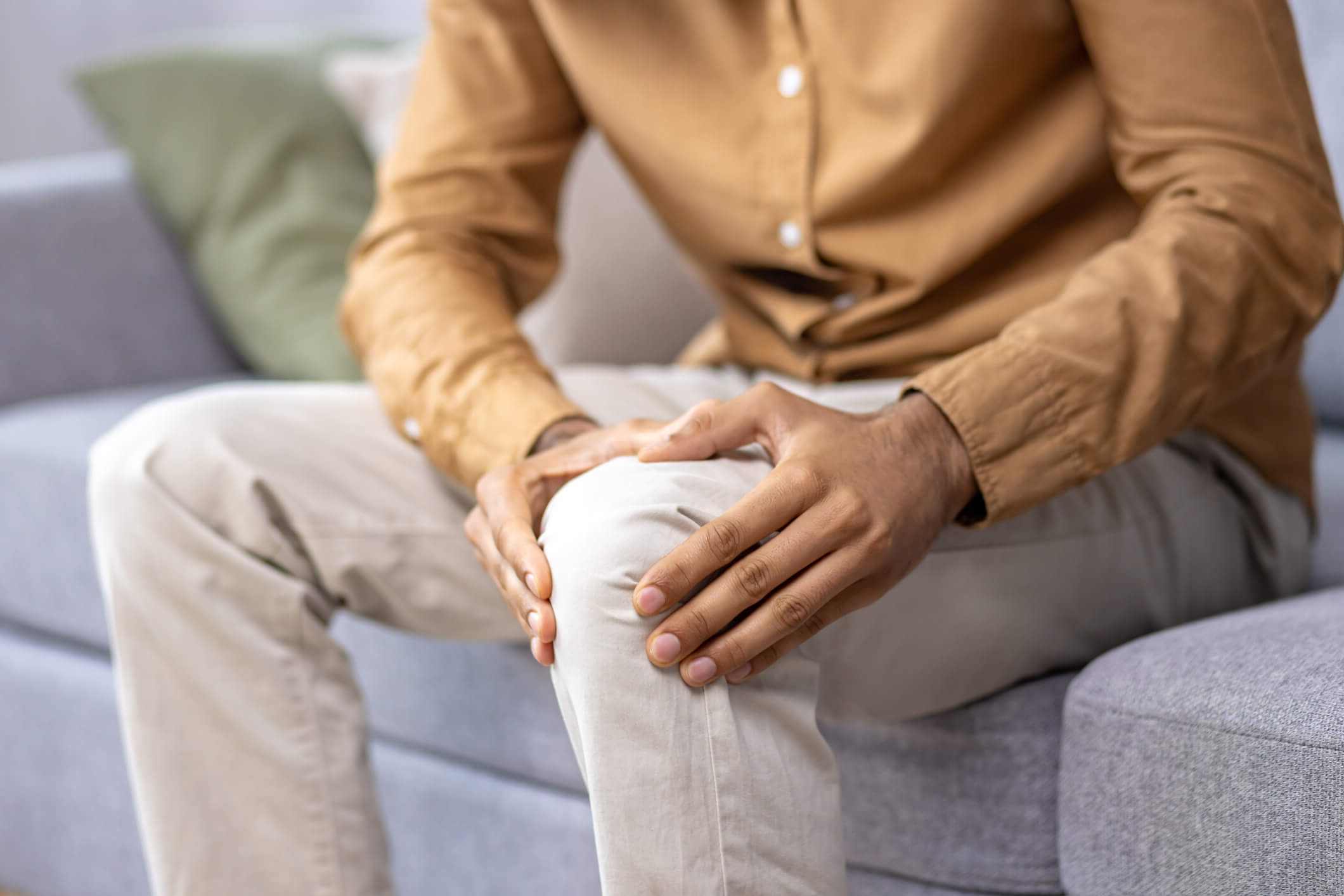 How Braces and Supportive Garments Help Support Joints in Cold Weather